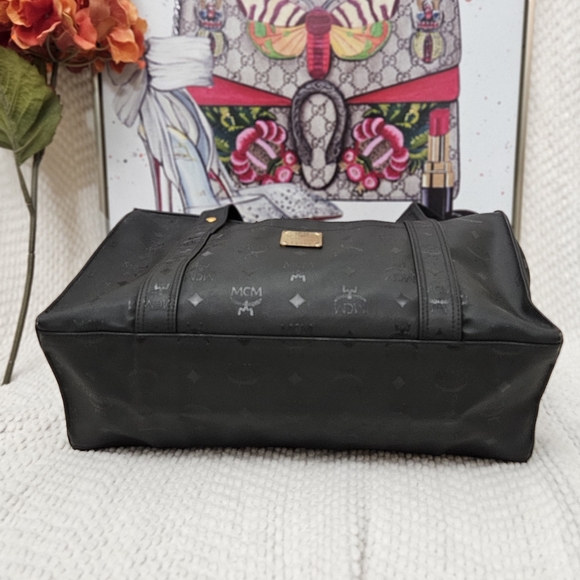 Authentic MCM Vintage Visetos Shoulder/Tote Bag in Black - Picture 14 of 16